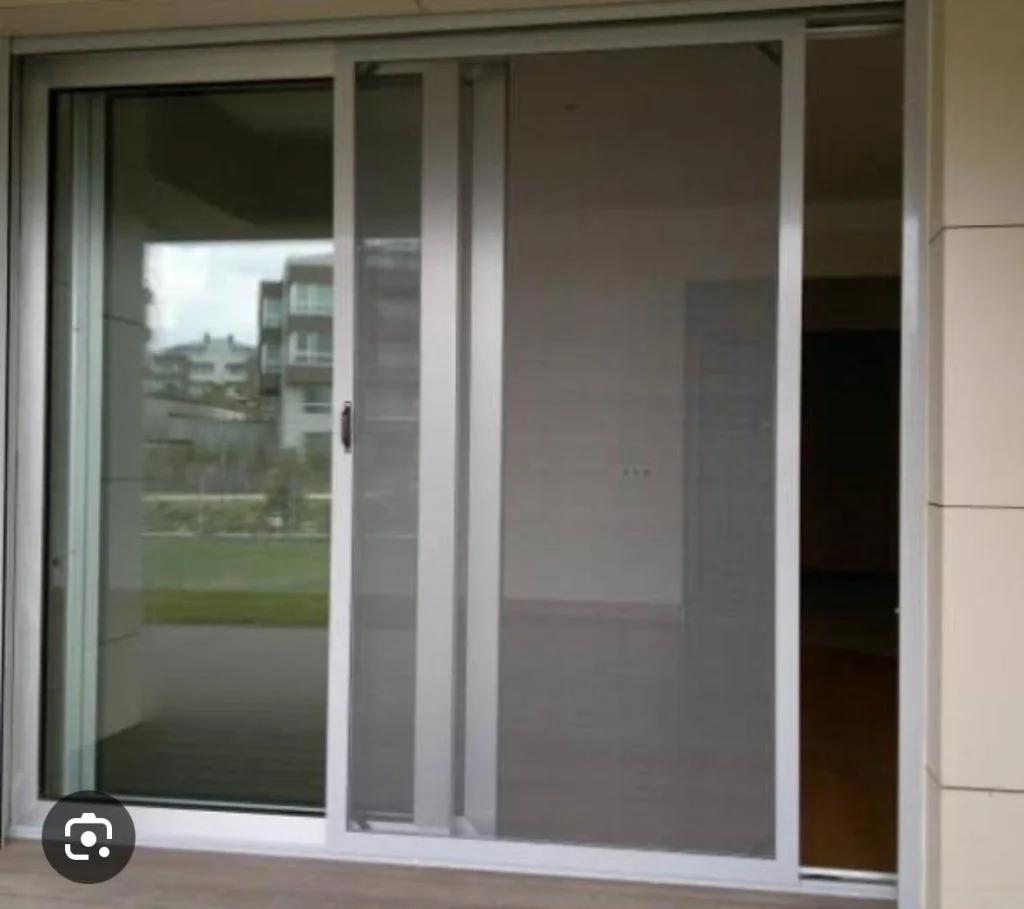 Menteşeli Kapı Sinekliği detay görünüm 2